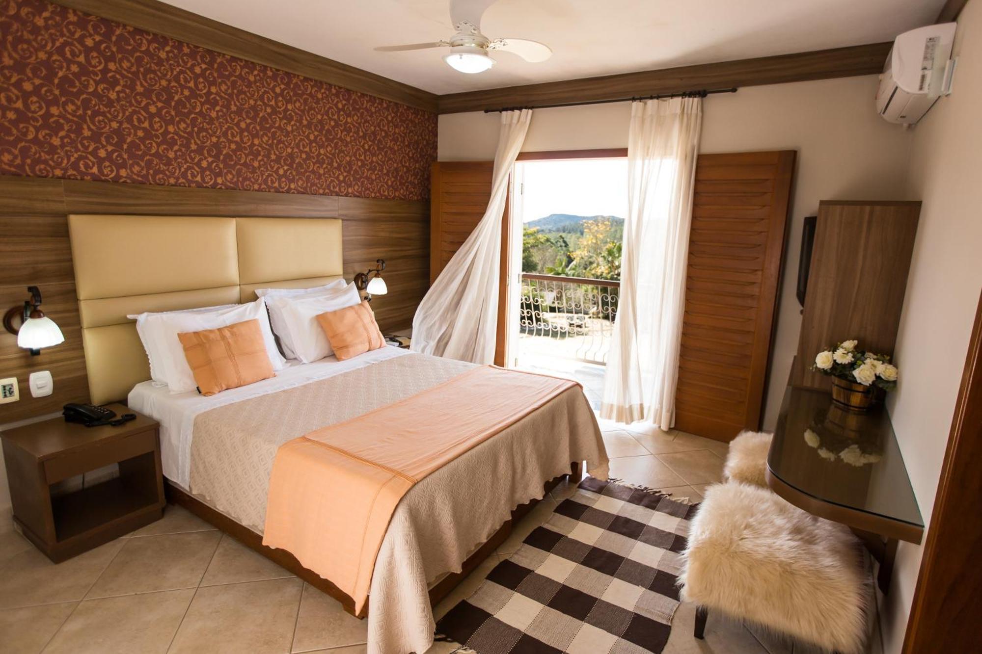 Hotel Pousada Lusitânia à Pedra Azul  Extérieur photo