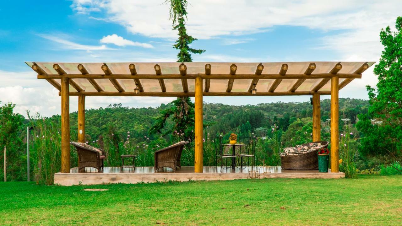 Hotel Pousada Lusitânia à Pedra Azul  Extérieur photo